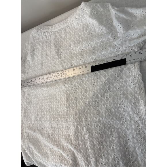 Fever White Eyelet Pintuck Boho Blouse Women’s L Cotton Peasant Top - Picture 15 of 16